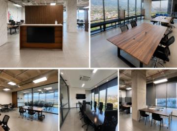1 · Oficina Comercial en Renta en Santa María, Monterrey con Amplios Espacios y Estacionamiento