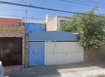 Casa de 3 habitaciones, Querétaro · Casa en Venta en Santiago de Querétaro. Clm