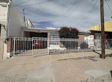 Casa · 131m² · 3 Recámaras · 2 Estacionamientos · oportunidad¡Casa de Una Planta en Venta en Col. Obrera, Oscgon