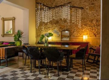 1 · Casa en Venta de Una Planta en El Centro Histórico de Merida Santa Ana