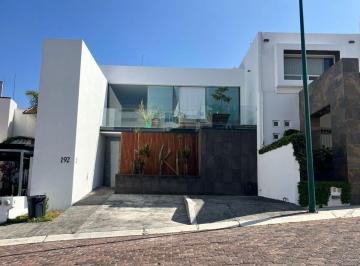 Casa de 3 habitaciones, Morelia · Casa en Venta en Fraccionamiento El Monasterio, en Morelia Michoacán.