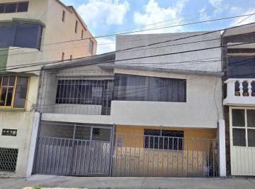 Casa · 227m² · 4 Recámaras · 1 Estacionamiento · Casa en Venta, Pedregal de Atizapán, 4 Recamaras