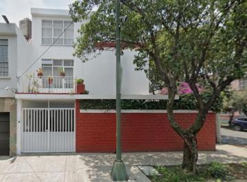 Casa de 4 habitaciones, Benito Juárez · Vendo Casa con 290 m², en Col. San José Insurgentes, Cerca de Metro Mixcoac. “remate Bancario”