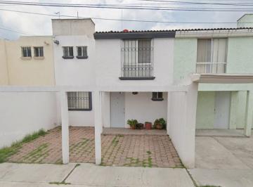 Casa de 3 habitaciones, Corregidora · Casa en Venta en Corregidora, Querétaro. Clm