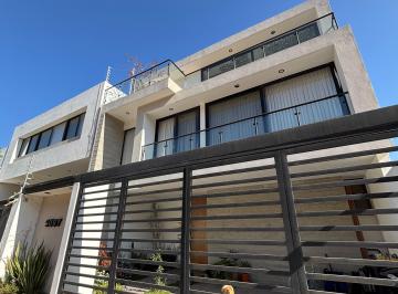 Casa de 4 habitaciones, San Pedro Tlaquepaque · Espectacular Casa en Paisajes del Tesoro