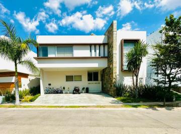 Casa en condominio de 4 habitaciones, Zapopan · Casa en Fraccionamiento Puerta del Bosque, Zapopan