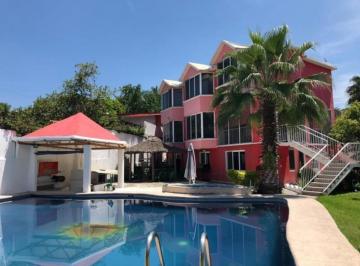 Casa de 6 habitaciones, Temixco · Casa en Venta $5,800,000 m. N. Fraccionamiento “las Brisas “