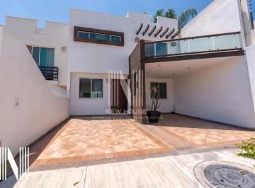 1 · Casa en Venta en Barranca del Refugio