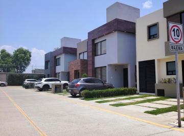Casa en condominio · 200m² · 4 Recámaras · 2 Estacionamientos · Casa en Venta Auracaria, San Mateo Atenco