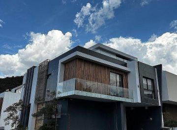 ad42e2a871e00524f166672e36d3fb87c708628b5c0873c6852003269d614544 · Se Vende Casa en Los Robles Residencial