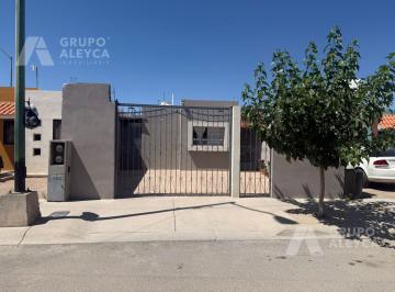 Casa · 40m² · 2 Recámaras · 3 Estacionamientos · Casa en Los Alamos