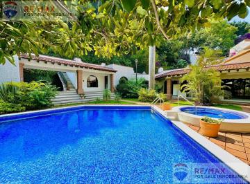 Venta de casa en Rancho Cortes, Cuernavaca, Morelos · Venta de Casa en Rancho Cortes, Cuernavaca, Morelos…clave 4683