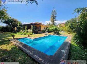 Casa · 406m² · 3 Recámaras · 2 Estacionamientos · Venta de Casa un Nivel, Col. Bellavista, Cuernavaca, Morelos…clave 5455