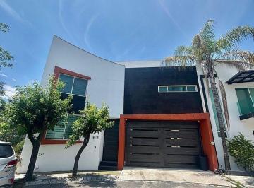 Casa de 3 habitaciones, Monterrey · Casa en Venta en Fraccionamiento Brisas de Valle Alto, Monterrey
