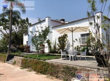 Venta de casa en un solo nivel, Cuernavaca · Venta de Casa un Nivel en Fracc. Las Palmas, Cuernavaca…clave 3831
