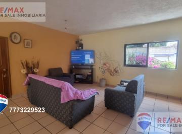 Casa · 251m² · 3 Recámaras · 2 Estacionamientos · Venta de Casa Duplex, Col. El Empleado, Cuernavaca, Morelos…clave 4482