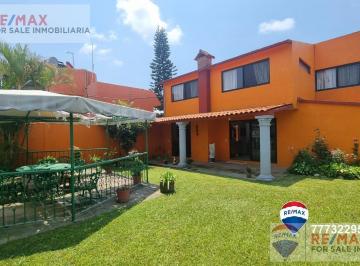 Casa · 164m² · 3 Recámaras · 2 Estacionamientos · Venta de Casa Sola, Fracc. Loma Sol, Cuernavaca, Morelos…clave 4481