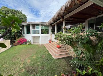 Venta de casa, Fracc. Santa Fe, Xochitepec, Morelos…Clave 4626 · Venta de Casa, Fracc. Santa Fe, Xochitepec, Morelos…clave 4626
