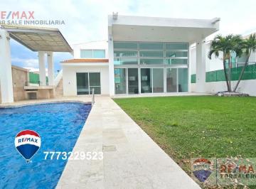 Casa · 315m² · 4 Recámaras · 3 Estacionamientos · Venta de Casa en El Fracc. Lomas de Cocoyoc, Morelos…clave 4658
