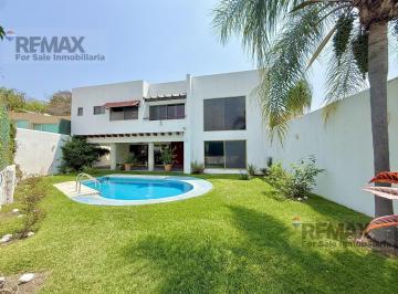 Casa · 332m² · 3 Recámaras · 2 Estacionamientos · Venta de Casa Dentro de Fraccionamiento en Palmira, Cuernavaca…cv - 6174