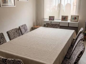 Casa · 182m² · 2 Recámaras · 1 Estacionamiento · Renta Amueblada o Venta Casa en Roma Sur