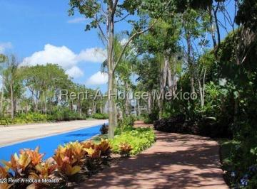 Terreno / Lote , Mérida · Terreno en Venta en Santa Maria Yaxche, Merida