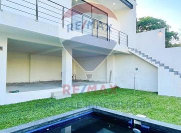 Casa · 390m² · 3 Recámaras · 3 Estacionamientos · Venta de Casa Sola en Rancho Tetela, Cuernavaca, Morelos…clave 4758