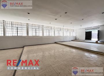 Edificio · 1411m² · 12 Estacionamientos · Renta de Bodega Comercial, Centro de Cuernavaca, Morelos…clave 4919