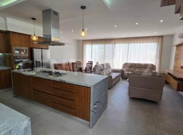 Casa · 205m² · 4 Recámaras · 2 Estacionamientos · Casa en Renta La Cima, Coto del Bosque, 4 Recamaras (Precio Sin Amueblar)