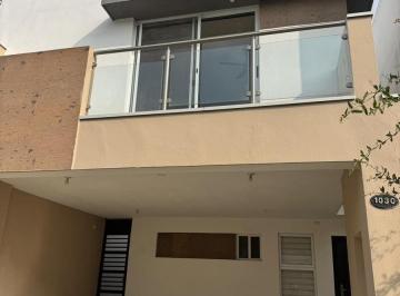 Casa · 165m² · 3 Recámaras · 2 Estacionamientos · Casa en Fraccionamiento Cumbres Britania