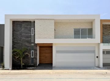 Casa · 289m² · 3 Recámaras · 2 Estacionamientos · Casa Nueva en Venta Las Palmas