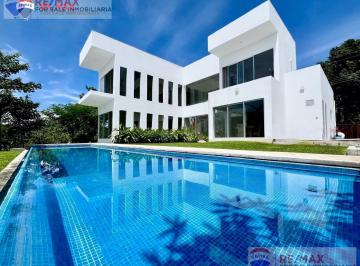 Venta de casa en el Fracc. Club de Golf Santa Fe en Xochitepec, Morelos · Venta de Casa en El Fracc. Club de Golf Santa Fe en Xochitepec, Morelos…clave 5216