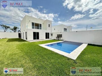Casa · 205m² · 4 Recámaras · 4 Estacionamientos · Venta de Casa Fracc. Paraíso Tlahuica, Ayala, Morelos…clave 5264