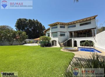 Venta de casa, 1,869 m2 de terreno, Parque Sumiya, Jiutepec, Morelos · Venta de Casa, 1,869 m² de Terreno, Parques Sumiya, Jiutepec, Morelos. Clave 5510