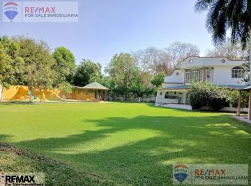 Venta de casa en Ticumán, Morelos, 1,950 m2 de terreno · Venta de Casa en Ticumán, Morelos, 1,950 m² de Terreno…clave 5549