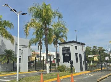 0b6ae221a2f250b73bec95efc4f0bbd39975dbb51b09f6febf771481ee18bbfe · Terreno en Esquina Excedente en Valle de Las Flores