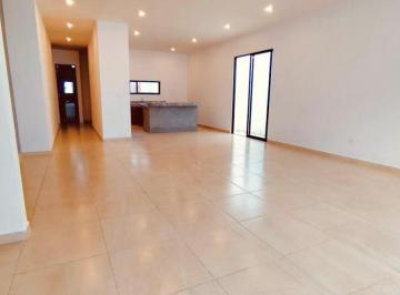 Casa · 211m² · 3 Recámaras · 2 Estacionamientos · Casa de Una Planta en Venta – Cholul, Mérida, Yucatán