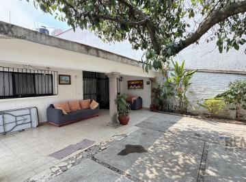 Casa · 225m² · 3 Recámaras · 2 Estacionamientos · Venta de Casa de un Nivel en Vista Hermosa, Cuernavaca, Morelos…clave 5875