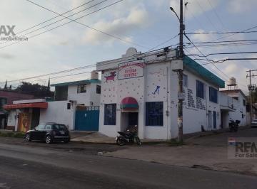 Casa · 709m² · 6 Estacionamientos · Venta de Propiedad con 3 Casas y 4 Locales Comerciales, Ocotepec, Morelos…clave 5900