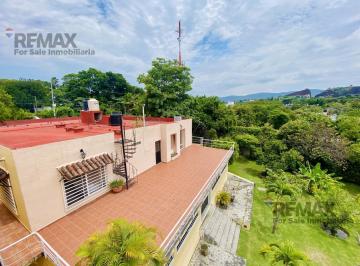 INVERSIÓN ESTRATÉGICA EN MORELOS · Casa con Alberca, Jardín y Edificio de Oficinas, Granjas Mérida, Temixco, Mo…clave 5918