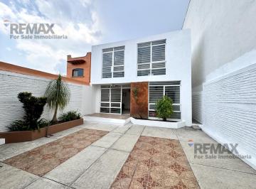 Casa · 187m² · 4 Recámaras · 2 Estacionamientos · Venta de Casa Sola en El Fracc. Cuauhnahuac, Cuernavaca, Morelos…clave 5989