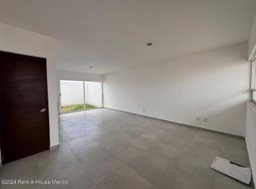 Casa de 3 habitaciones, El Marqués · El Marques Vive en Rodanta | Casa con Estudio y Baño Completo en Planta Baja Rah1522