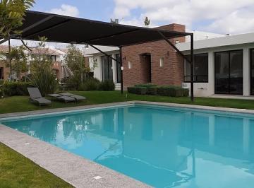 Casa de 3 habitaciones, Querétaro · Casa en Renta Juriquilla Triana, Cumbres del Lago, 3 Recámaras con Baño