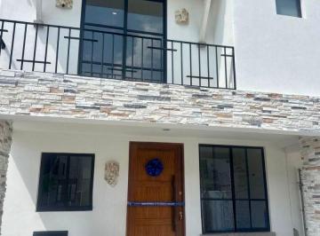 Casa de 3 habitaciones, León · Casa Nueva en Renta en Zona Sur en Sacromonte Residencial