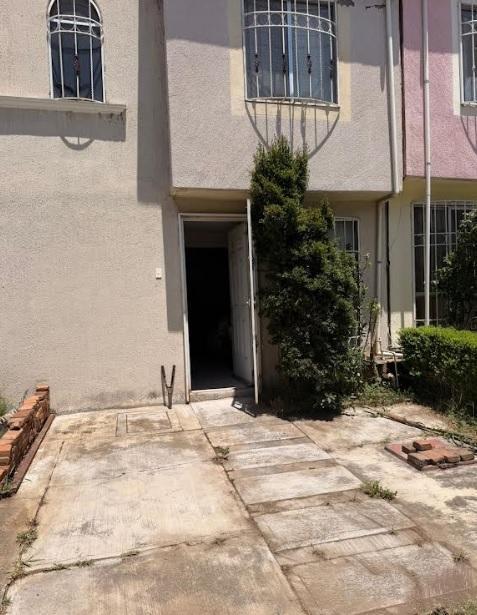 Casa en Venta - (4)