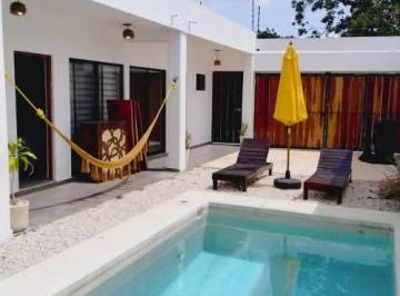 Casa · 90m² · 3 Recámaras · 3 Estacionamientos · Casa en Av Huayacan