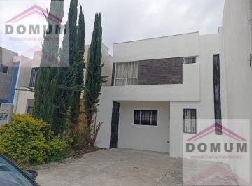 Casa · 98m² · 3 Recámaras · 2 Estacionamientos · Casa en Renta Amueblada en Guadalupe N. L.