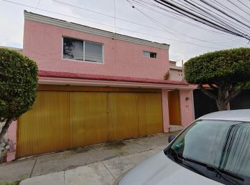 Casa de 5 habitaciones, Guadalajara · Casa en Guadalajara Zona de Plusvalía Bosques de La Victoria