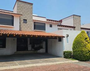 Casa · 350m² · 3 Recámaras · 3 Estacionamientos · Hermosa Casa en Condominio Las Haciendas