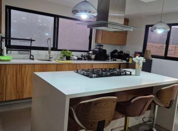 Casa en condominio · 301m² · 3 Recámaras · 2 Estacionamientos · Residencia de Lujo en Renta en Solares, Coto Valeira | Amueblada o Sin Amueblar